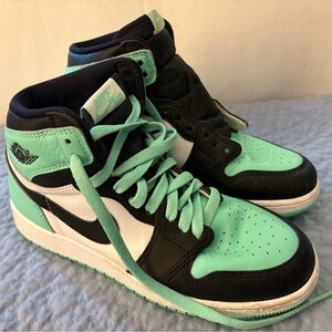Jordan 1 Retro High OG Green Glow ( GS)